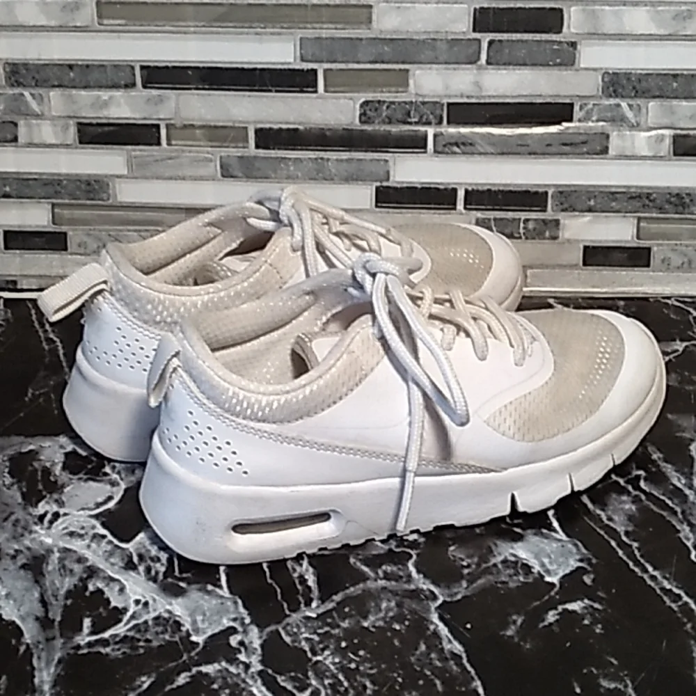 Nike Air Max Thea 11.5C